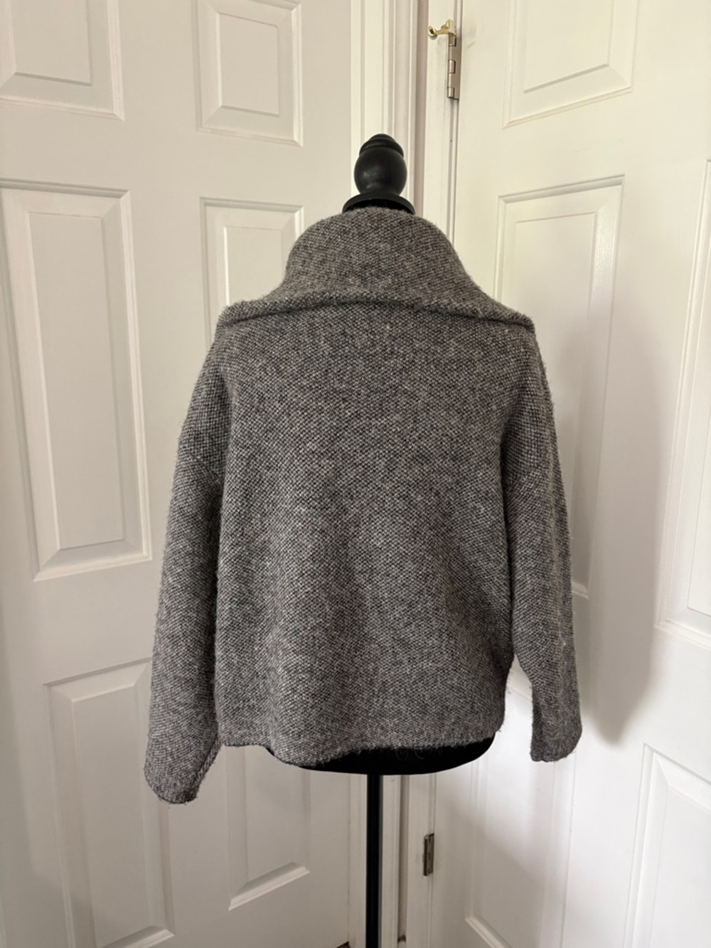 Cyrus Grey Zip-Front Wool-Blend Cardigan Jacket - Picture 6 of 13